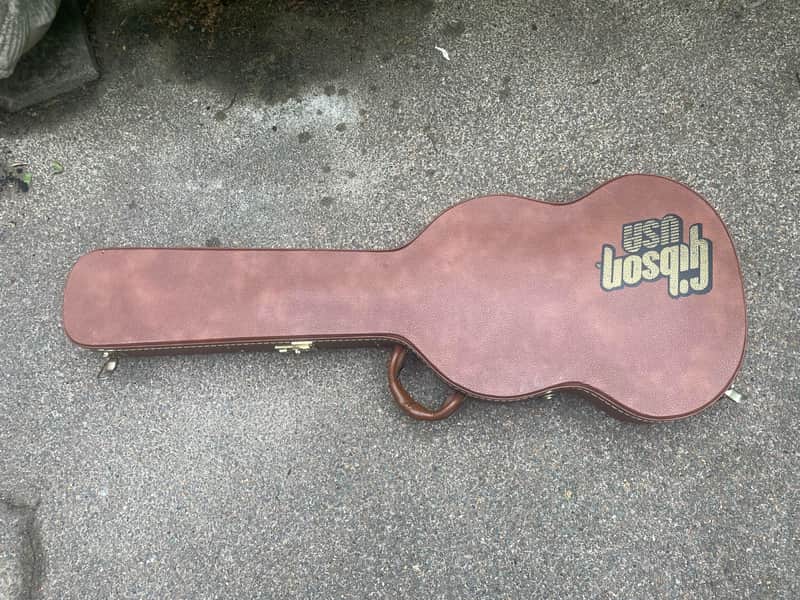 1980s Gibson SG case 1980s brown w pink lining image 1