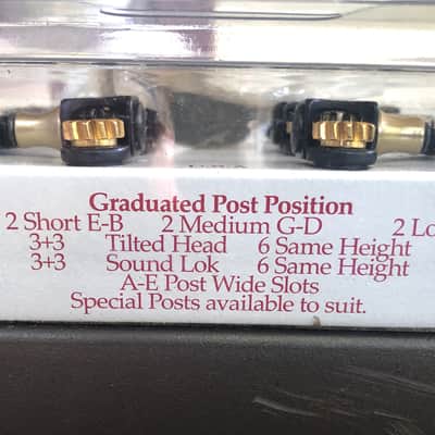 Sperzel 3 x 3 "Soundlok" locking graduated Gold & Black Tuners image 3