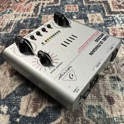 Behringer MIC200 Audiophile Vaccum Tube Preamplifier W/ Preamp Modeling Technology! image 4