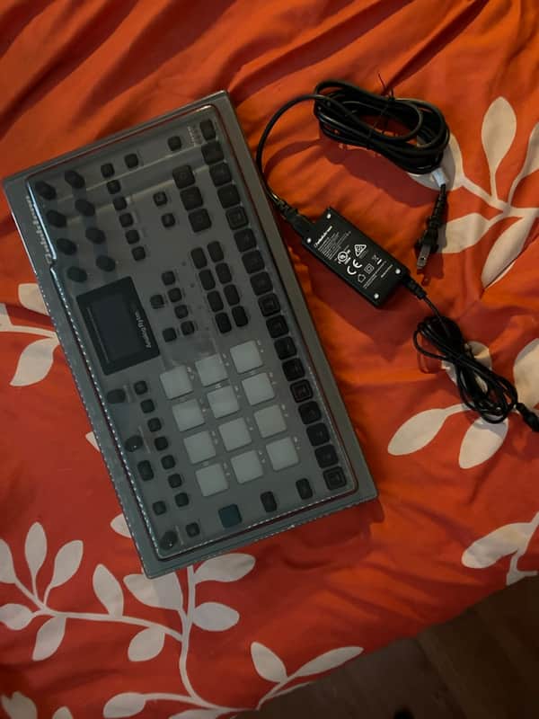 Elektron Analog Rytm MkII + Desksaver image 1