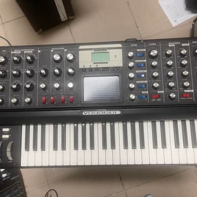 Moog Minimoog Voyager 44-Key Monophonic Synthesizer