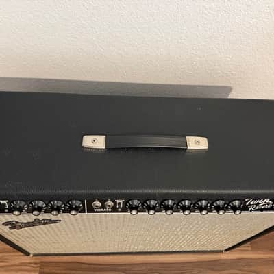 Fender '65 Twin Reverb Reissue 85-Watt 2x12" Guitar Combo 1991 - Present - Black image 2
