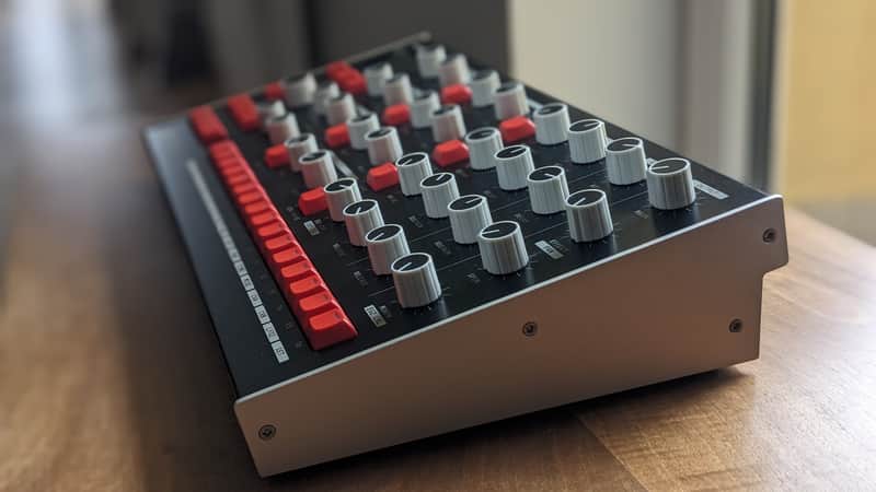 Melbourne Instruments Nina Desktop 12-Voice Synthesizer 2023 - Present - Black image 1