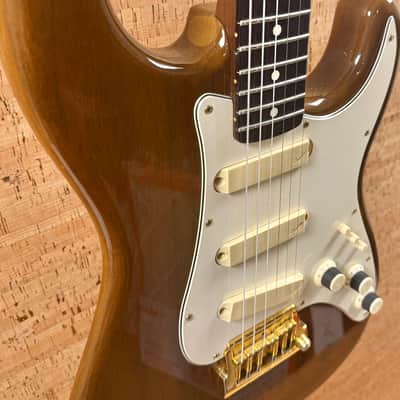 Fender Elite Stratocaster 1983 - Walnut image 9