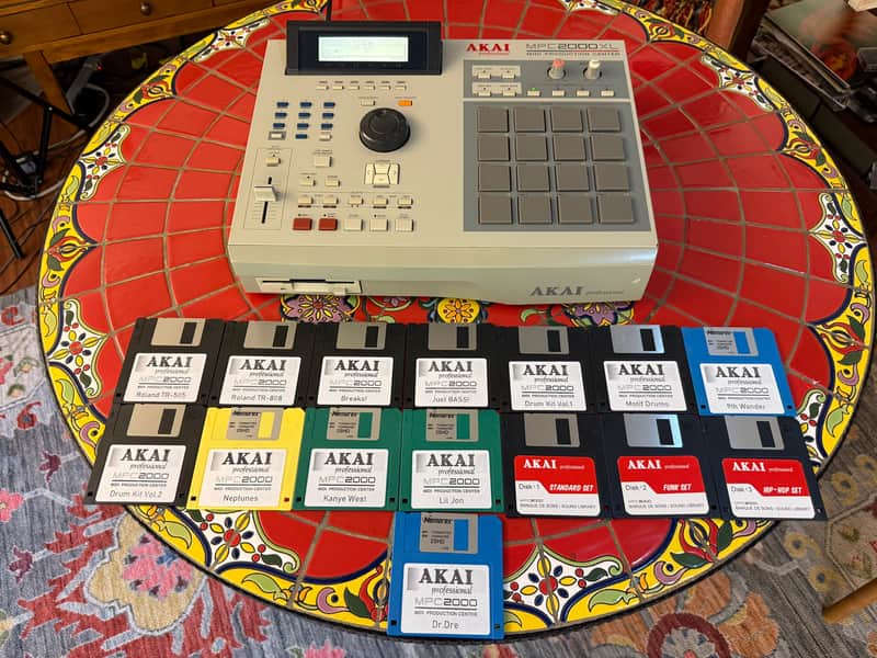 Akai MPC2000XL MIDI Production Center | Reverb