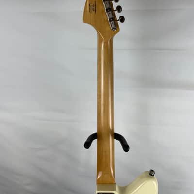 Squier Classic Vibe '60s Jazzmaster Electric Guitar, Laurel Fingerboard, Olympic White image 7