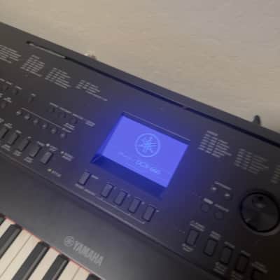 Yamaha DGX-660 Arranger Piano - Black image 3