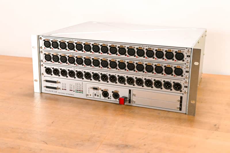 Soundcraft Compact Stagebox - 32 Mic/Line Inputs, 16 Line Outputs CG010MS image 1