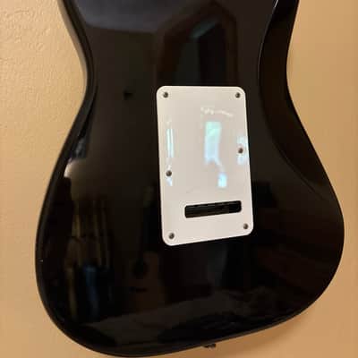 Fender "Squier Series" Standard Stratocaster with Maple Fretboard 1992 - 1996 - Black image 6