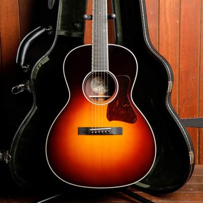 Collings C10 Deluxe Sunburst Acoustic Guitar image 2