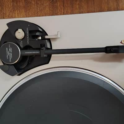 Pioneer PL4 turntable in excellent condition - 1970's image 2