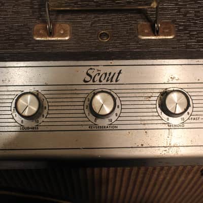 Gibson GA-17RVT Scout 10-Watt 1x10" Guitar Combo 1963 - 1967 - Black image 5