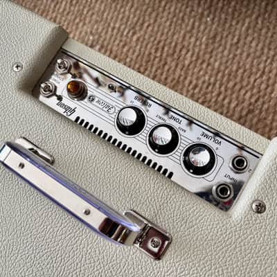 Gibson Falcon 5 Combo image 3