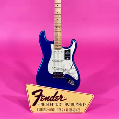 Fender American Ultra Stratocaster 2022 - Cobra Blue image 3