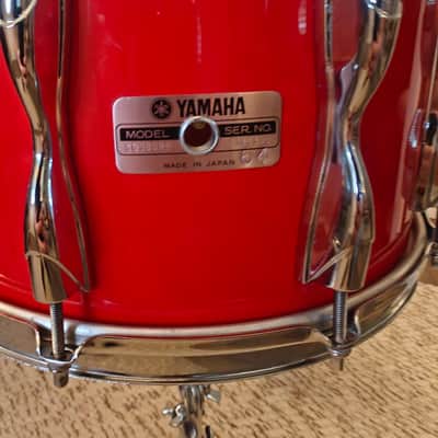VINTAGE YAMAHA RECORDING CUSTOM 8x14 SNARE — HOT RED — NEW BATTER HEAD, NEW EXTENDED SNARE WIRES — VIDEO image 1