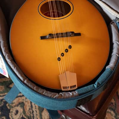 Eastman PCH-M104-GB Solid Spruce/Laminated Mahogany Goldburst Flattop A-Style Mandolin #1880 image 2