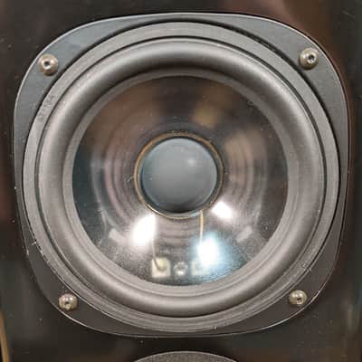 Pair of Vienna Acoustics Maestro Speakers - Piano Black image 4