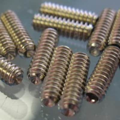 Fender Standard Series Bass Saddle Height Screws 6-32×7/16 0040800049 image 1