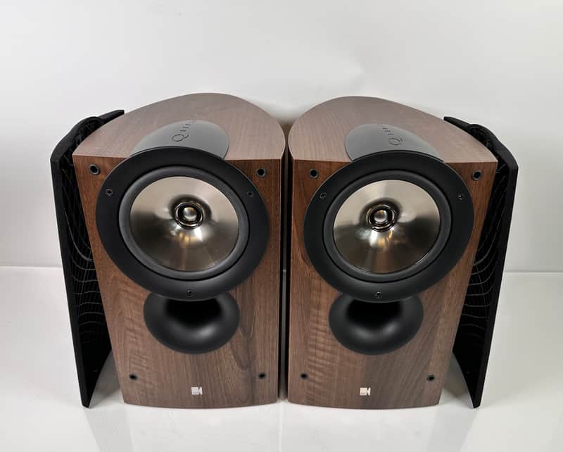 KEF iQ3 Bookshelf Speakers (Walnut/Oak) (New) | Reverb