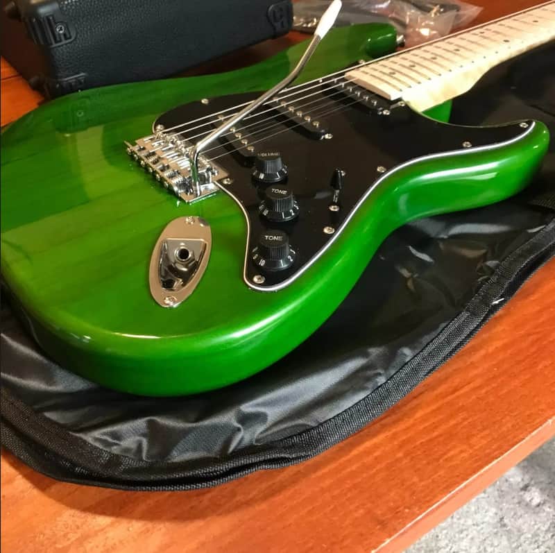 🎸+Amp! Unmarked S Series Electric Guitar +Whammy / Tremolo +Rosewood FB +Soft Case/Gg Bag +Strap +Cable +Pick!🎸 image 1