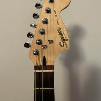 Squier Affinity Stratocaster HSS 2020 Candy Apple Red – Made in Indonesia image 4