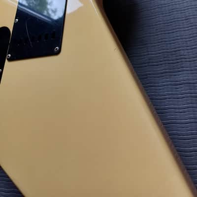 Aria Pro II ZZ Deluxe 1983 Explorer Type Cream White Original soft case image 25