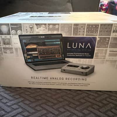 Universal Audio Apollo Solo Heritage Edition Thunderbolt 3 Audio Interface 2026 - Silver image 2