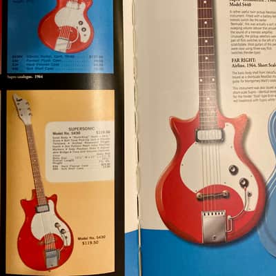 Supro "Suprosonic" 1960's - Red image 5