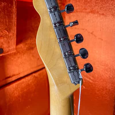 2023 Fender American Vintage II '63 Telecaster Sunburst w/OHSC image 5