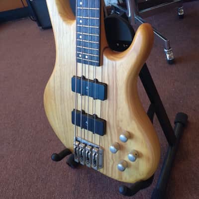 Washburn RB4000 Natural Satin image 2