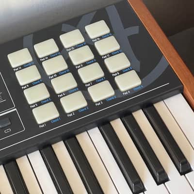 Arturia KeyLab 49 Black Edition MIDI Controller 2016 - Black image 3