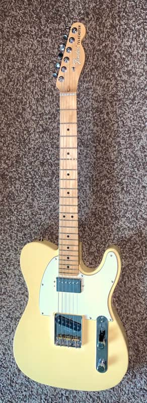 2020 Fender American Performer Telecaster electric guitar with Maple Fretboard Vintage White made in the usa