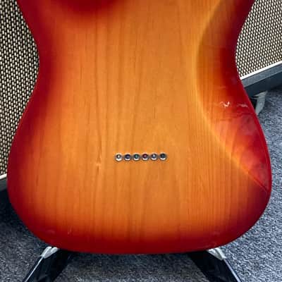 Fender American Deluxe Telecaster with Maple Fretboard 2008 - Aged Cherry Burst image 4