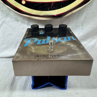 Electro-Harmonix Pulsar Variable Shape Tremolo Pedal - EC-3850 ec3850 image 3