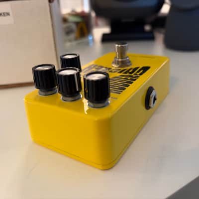Lovepedal Rubber Chicken V2 2015 - 2021 - Yellow image 3