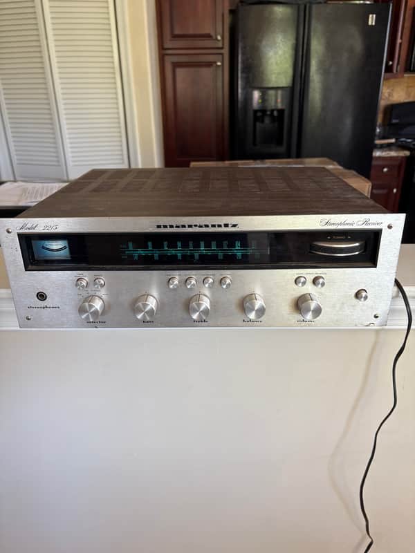 Marantz 2215 stereo receiver 1970’s image 1