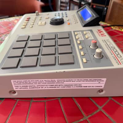Akai MPC2000XL Excellent! New Screen - New Pad Sensors - Maxed RAM image 4