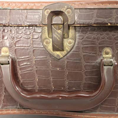 1950's/1960's Gibson LG-Style 'Alligator' Case Brown image 7
