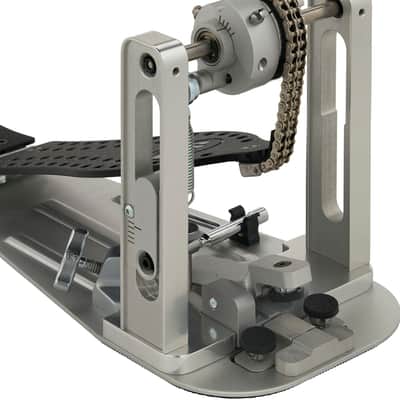 DW Machined Chain Drive Single Bass Drum Pedal w/ Black Footboard (DWCPMCDBK) image 3
