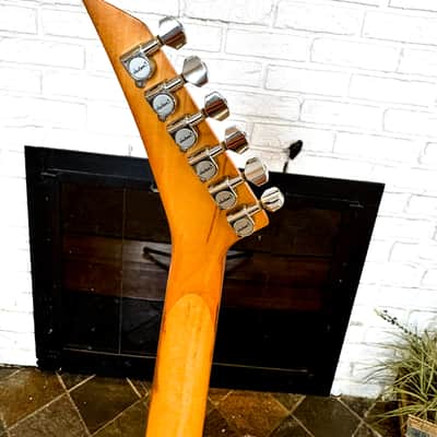 Jackson Audio Pro Series DK2S Dinky 2003 W/OEM Hardshell Case - Cherry Sunburst image 9