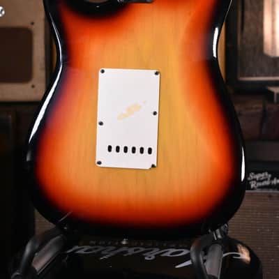 Fender Stratocaster 1965 - Sunburst image 2