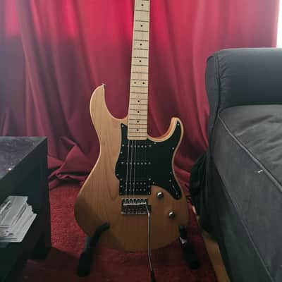 Yamaha PAC112V-YNS Pacifica HSS image 1