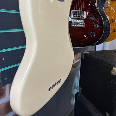 Fender American Standard Jazz Bass V Olympic White 2010 5-String Electric Bass image 11