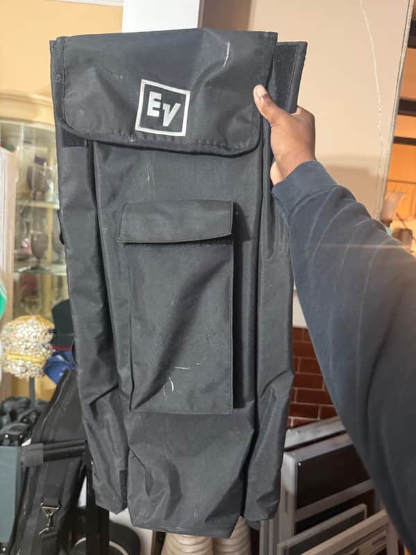 Electro-Voice 30M Speaker & Pole Bag