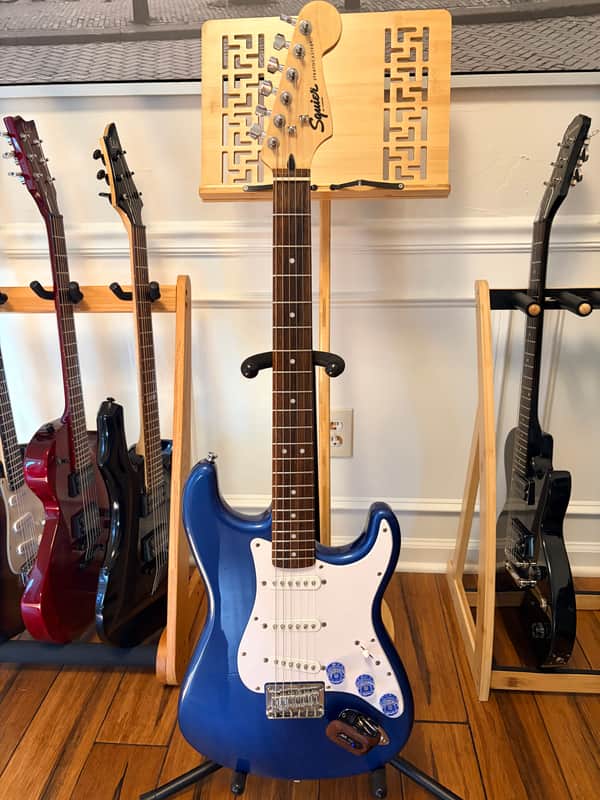 Squier  Stratocaster with Rosewood Fretboard 2021 Metallic Blue image 1