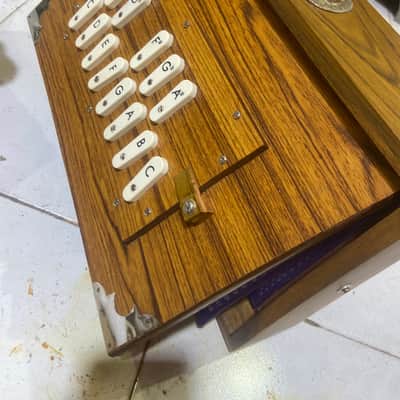 Amazing best sounding, teack wood, Handmade shruti Box, tuned 432hz long stamina deeper bass sound, very good bass image 6