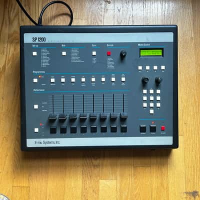 E-MU Systems SP-1200 8-Voice Drum Sampler 1994 - Black image 2