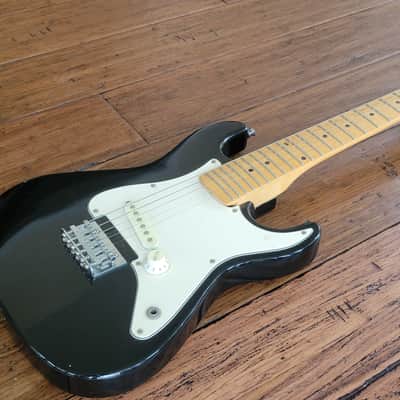 Mini Harmony electric travel guitar short scale image 12