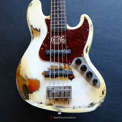 Fender Deluxe Active Jazz Bass V Vintage White on Sunburst Heavy Relic Aged image 4