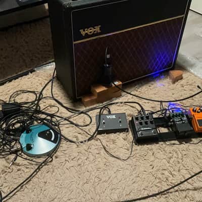 Vox AC30CC2X Custom Classic 2-Channel 30-Watt 2x12" Blue Alnico Guitar Combo 2005 - 2010 Black image 3